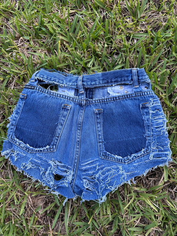 1 of 1 Shorts - Size 30