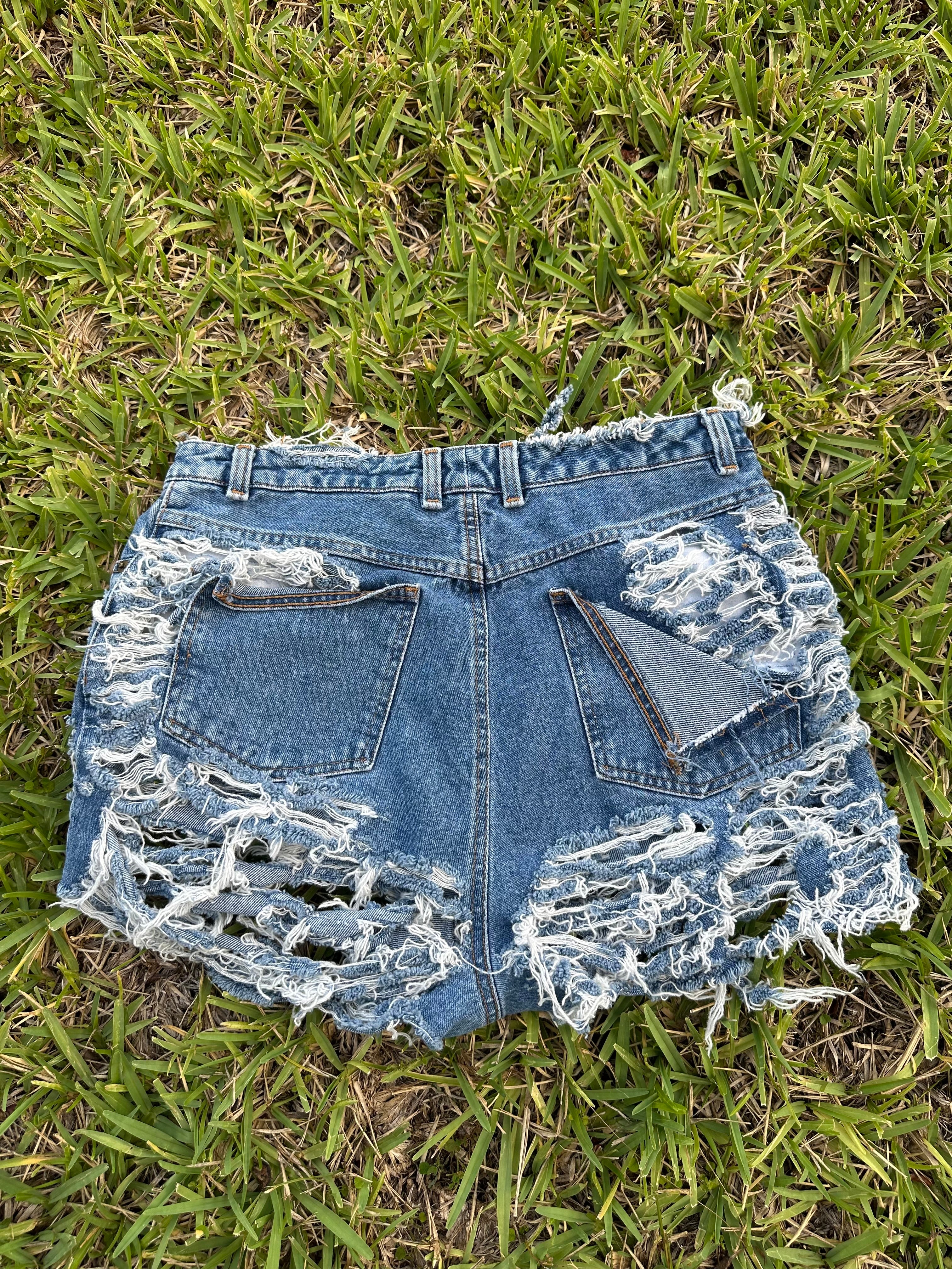 1 of 1 Shorts - Size 36
