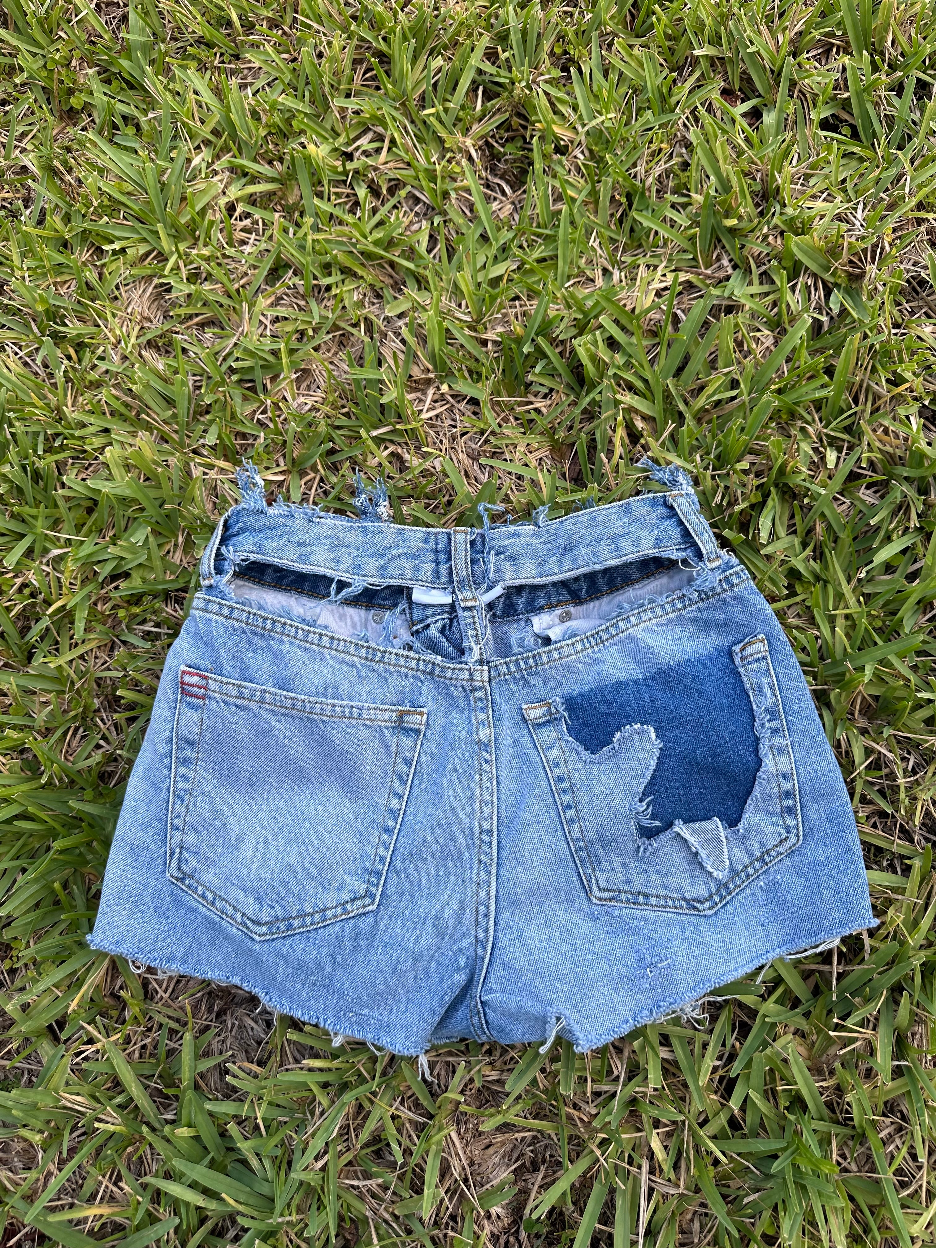 Shorts - Size 25