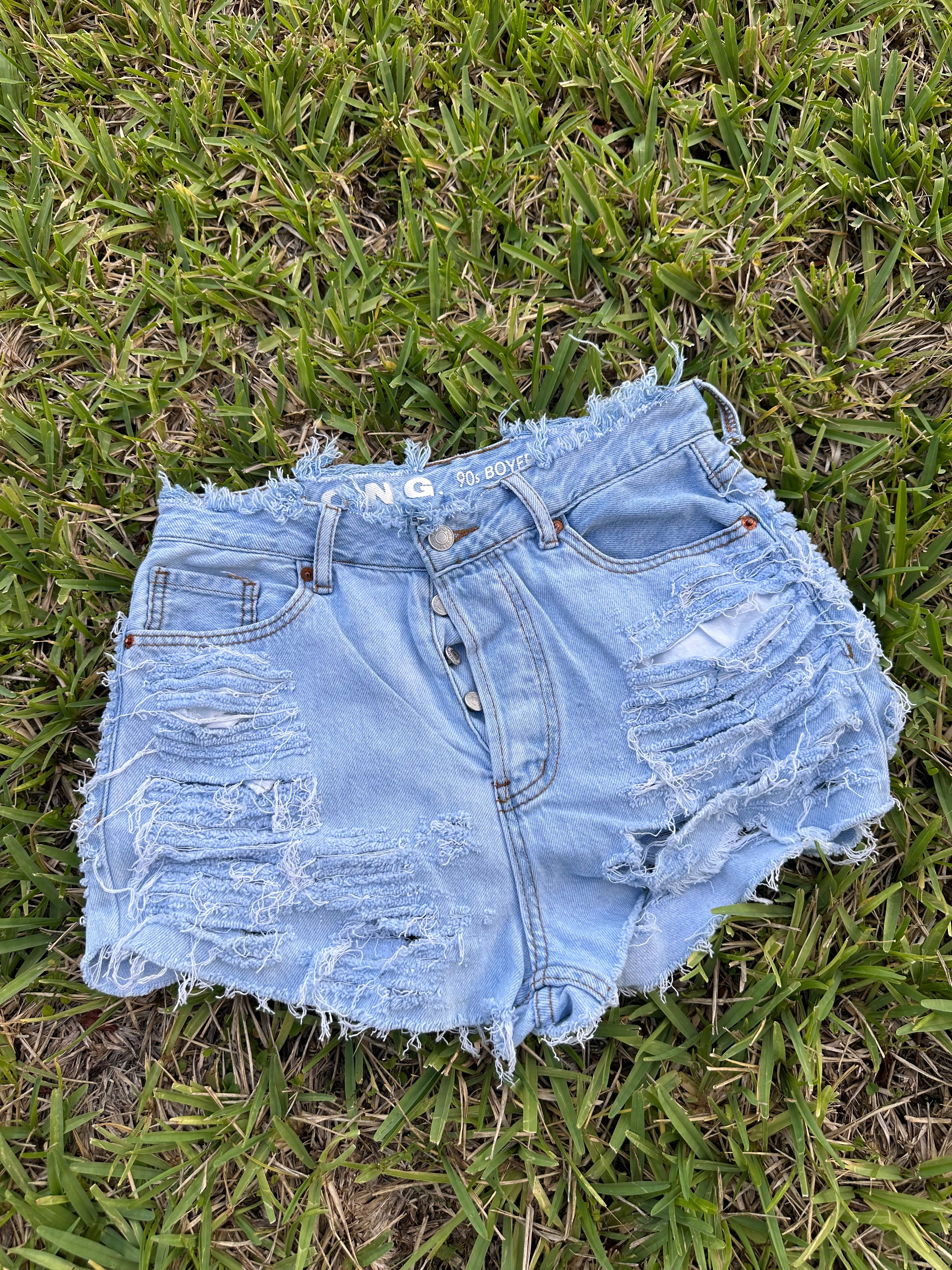 1 of 1 Shorts - Size 9