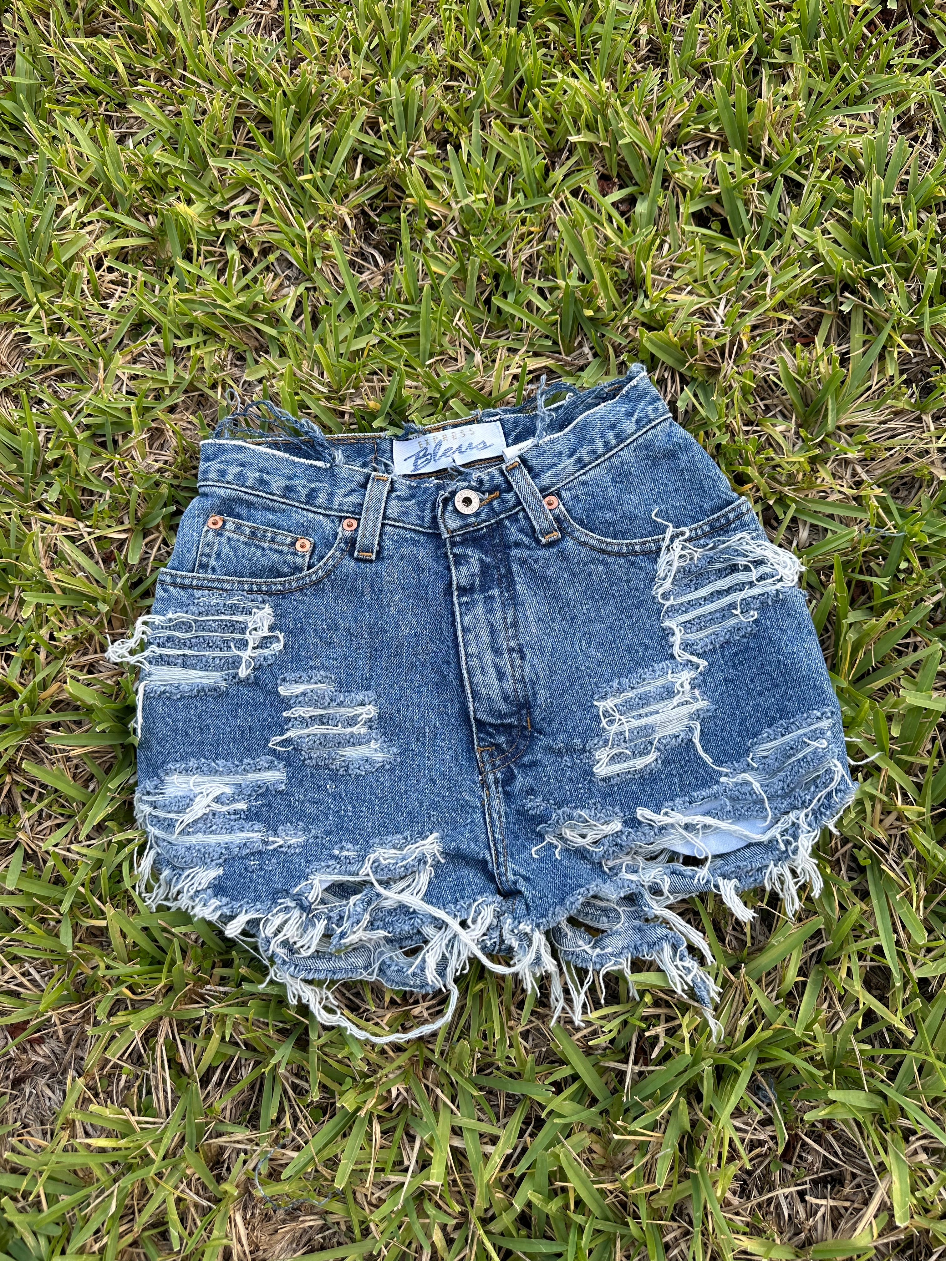 1 of 1 Shorts - Size 3/4